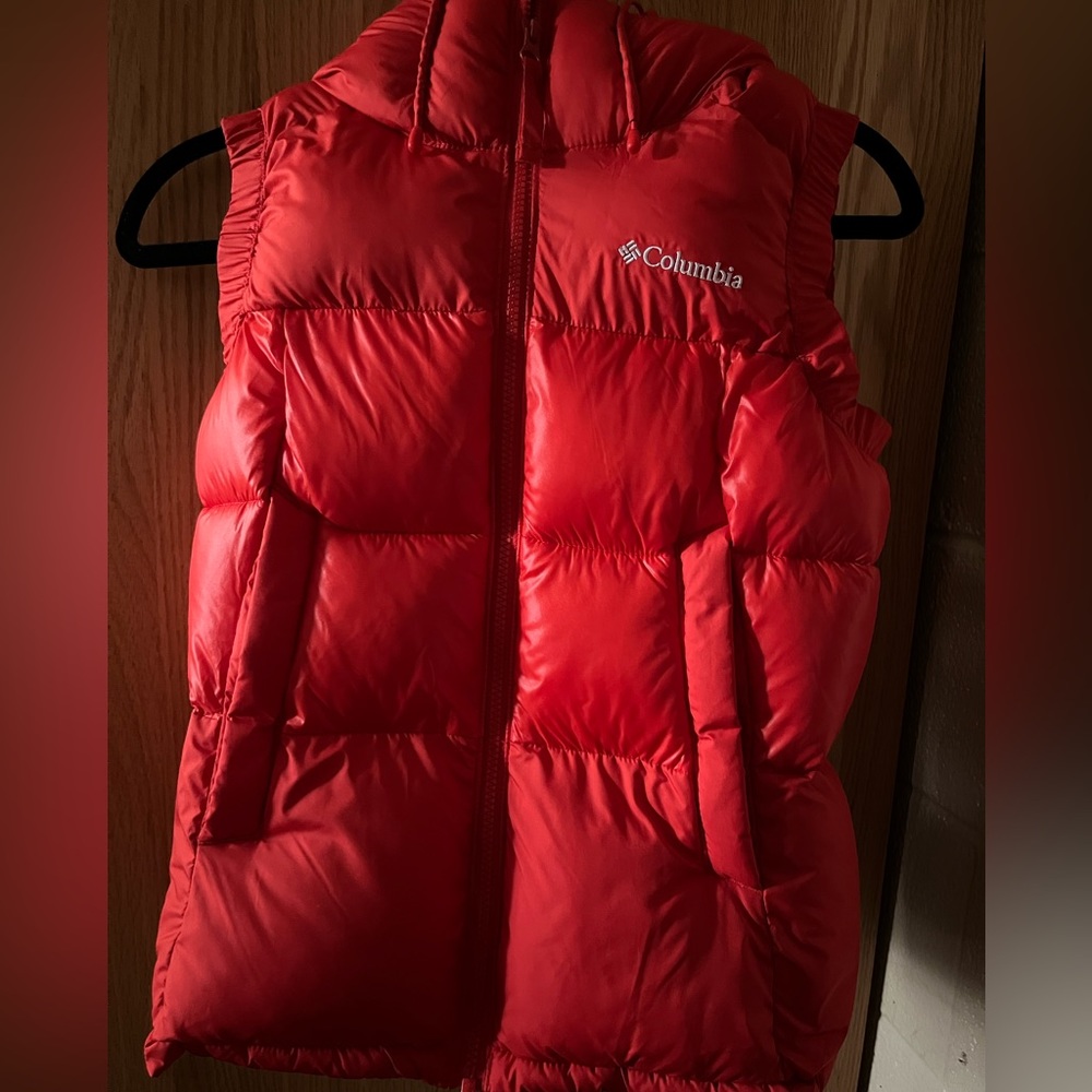 Red Columbia Omni heat vest